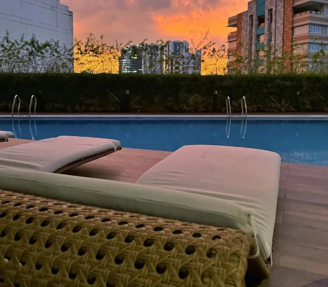 Stylish Condo With City View And Netflix - Pool Access Manila 0*,  Philippines