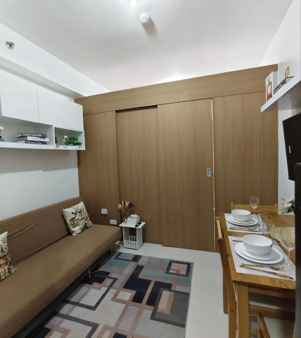 מנילה Stylish Condo With City View And Netflix - Pool Access דירה