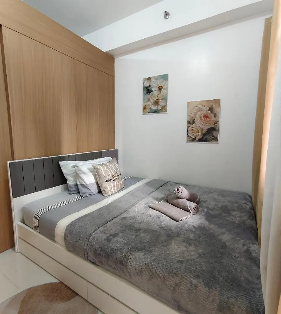 מנילה Stylish Condo With City View And Netflix - Pool Access